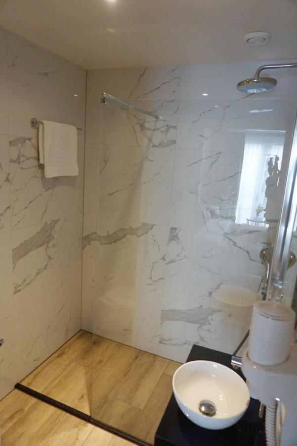 Astoria Hotel 3*